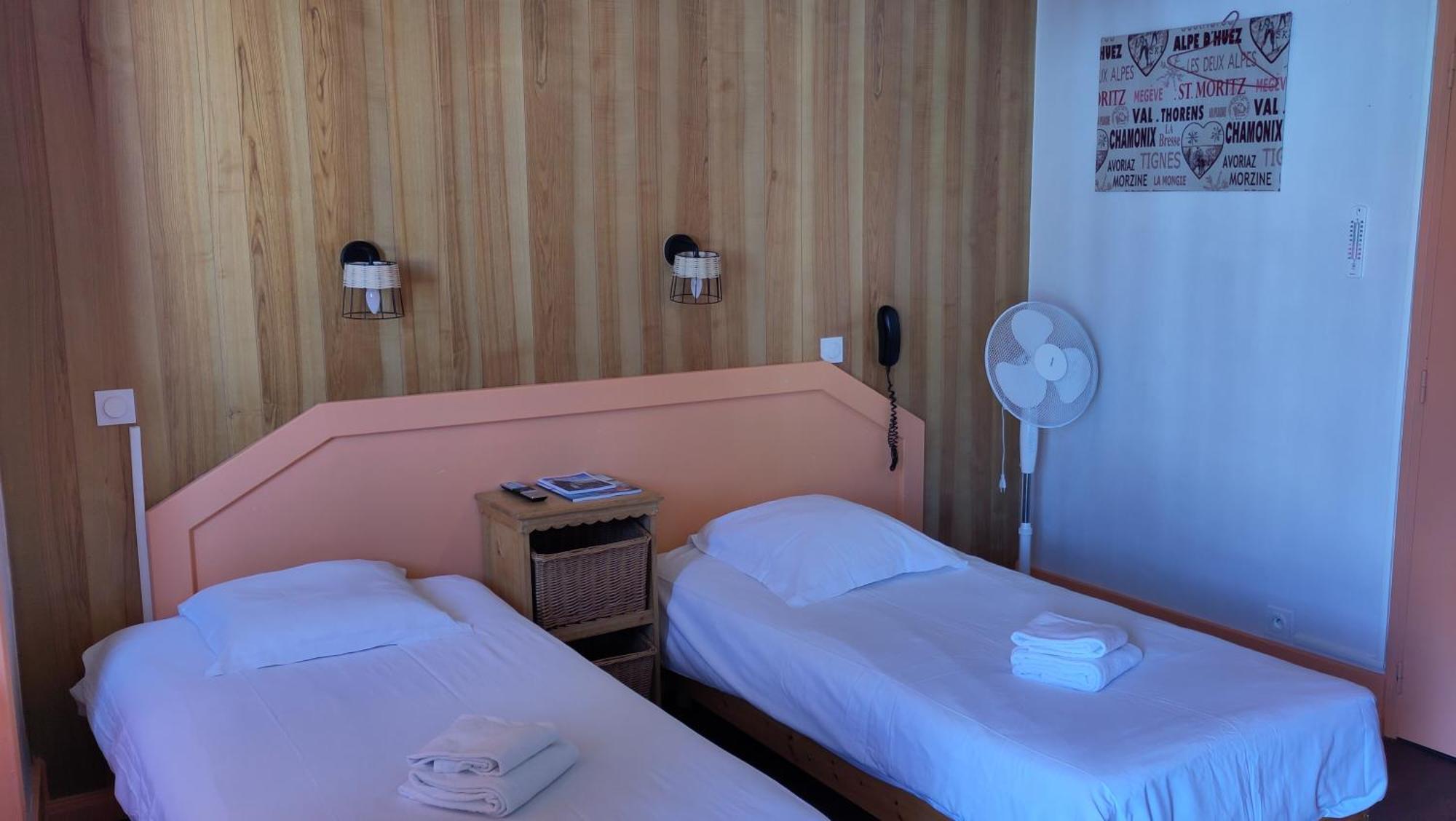 Hotel Le Colibri 엑스레뱅 외부 사진