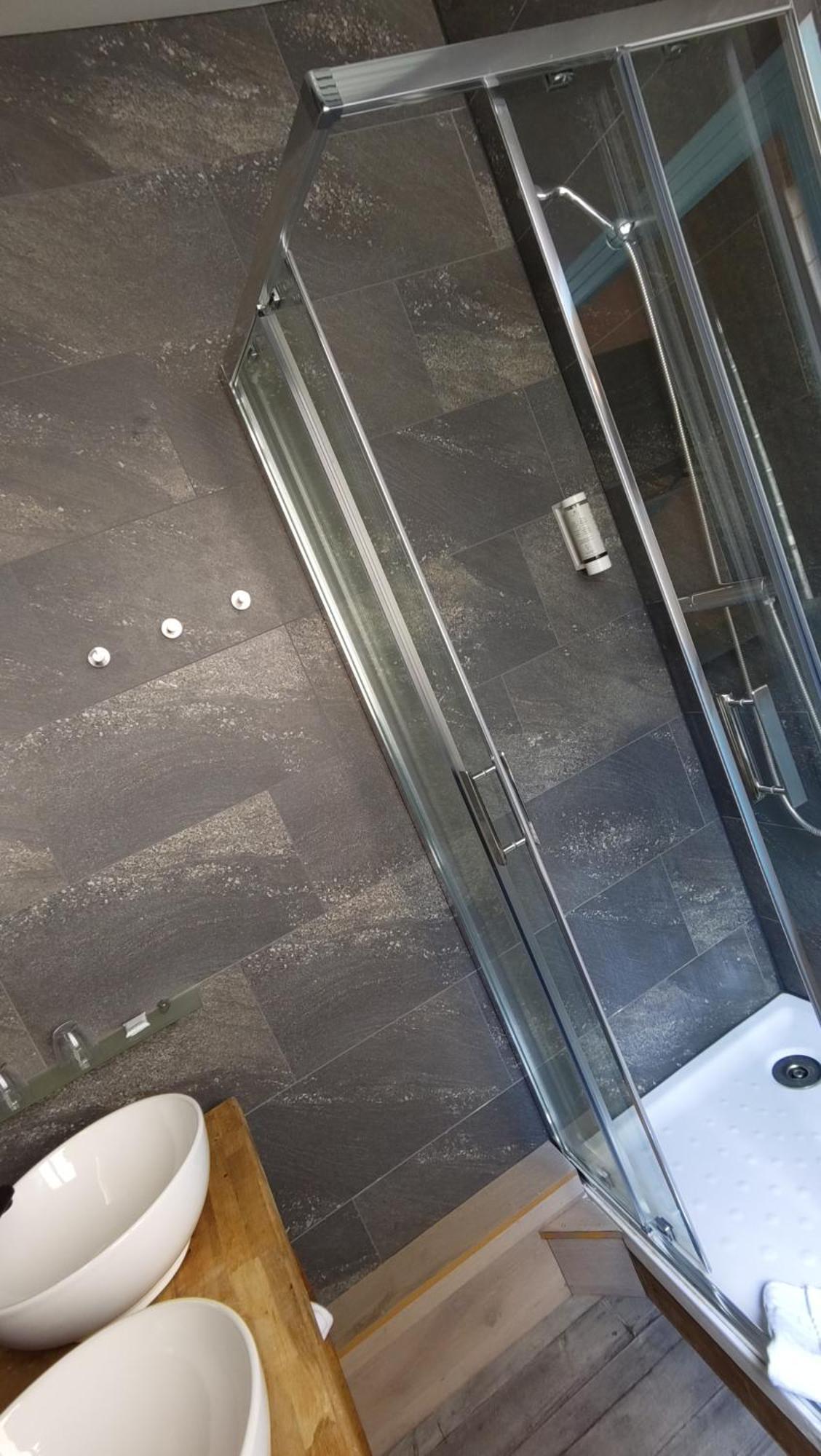 Hotel Le Colibri 엑스레뱅 외부 사진