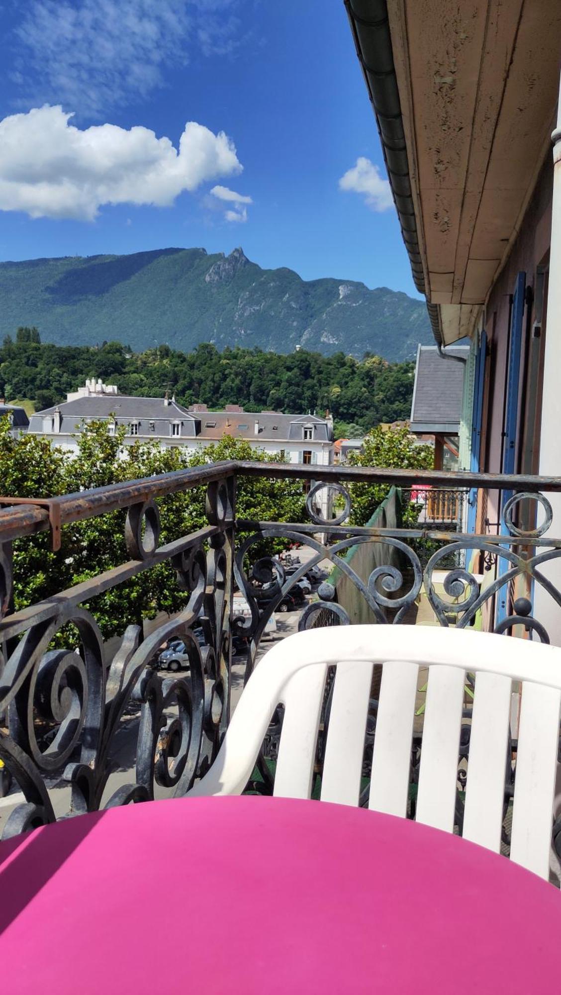 Hotel Le Colibri 엑스레뱅 외부 사진