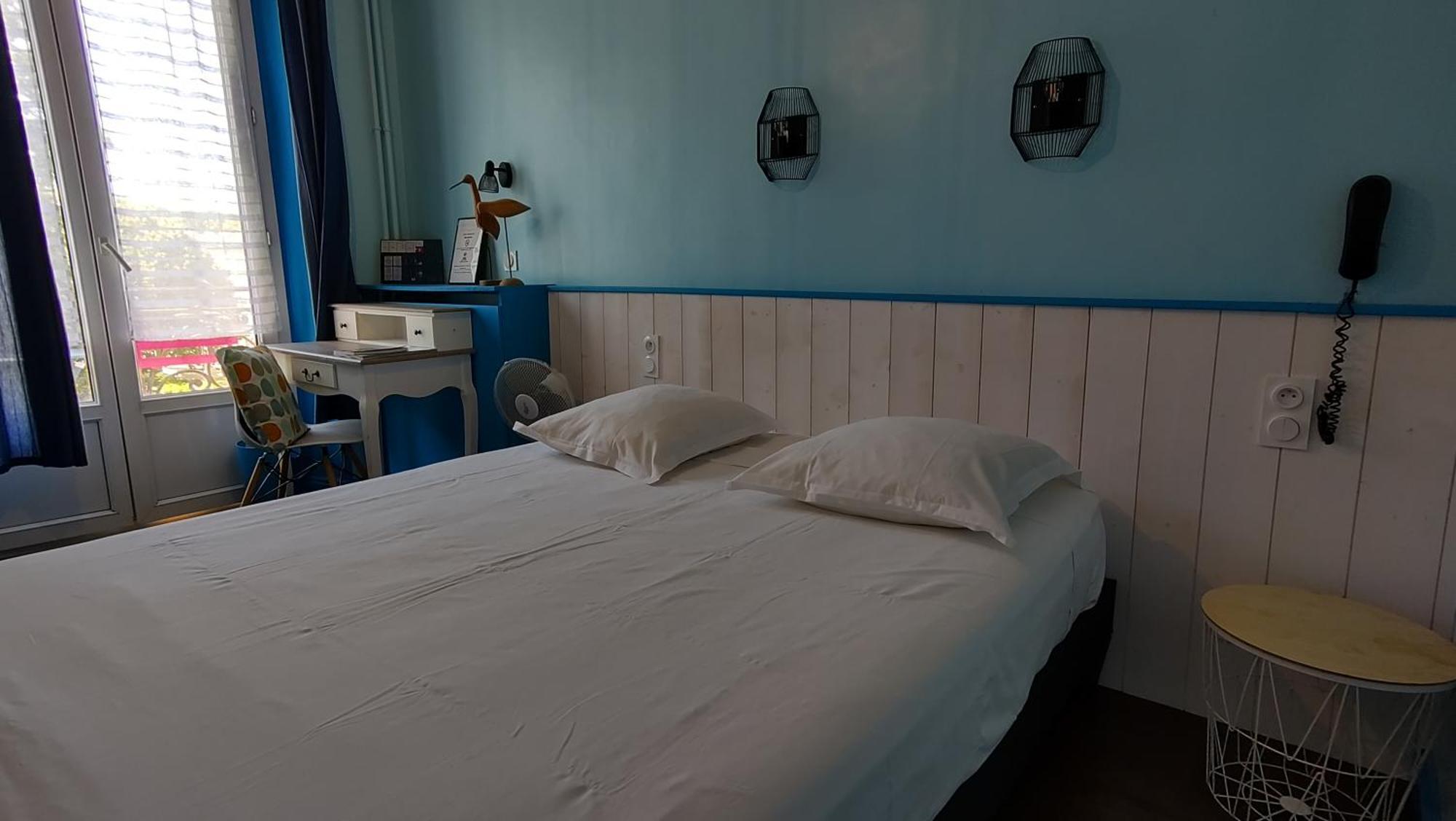 Hotel Le Colibri 엑스레뱅 외부 사진