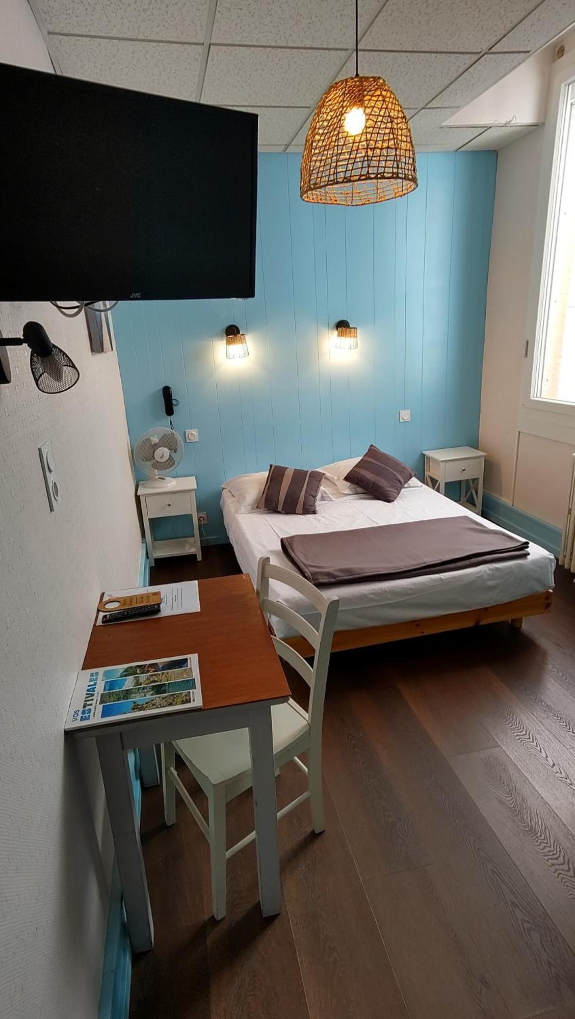 Hotel Le Colibri 엑스레뱅 외부 사진