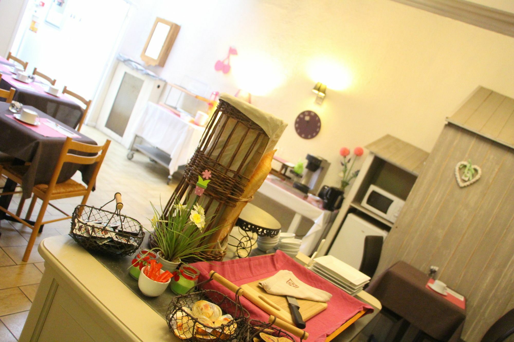 Hotel Le Colibri 엑스레뱅 외부 사진