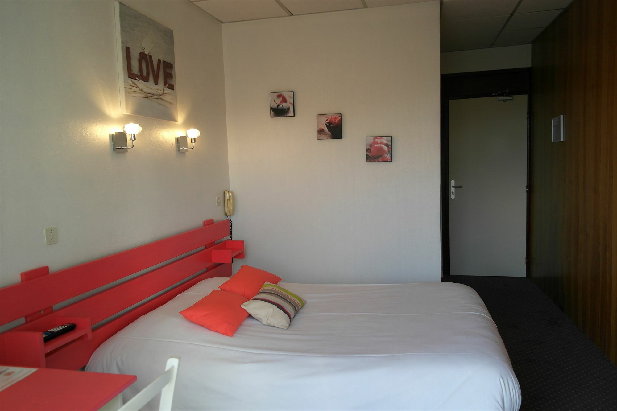 Hotel Le Colibri 엑스레뱅 외부 사진