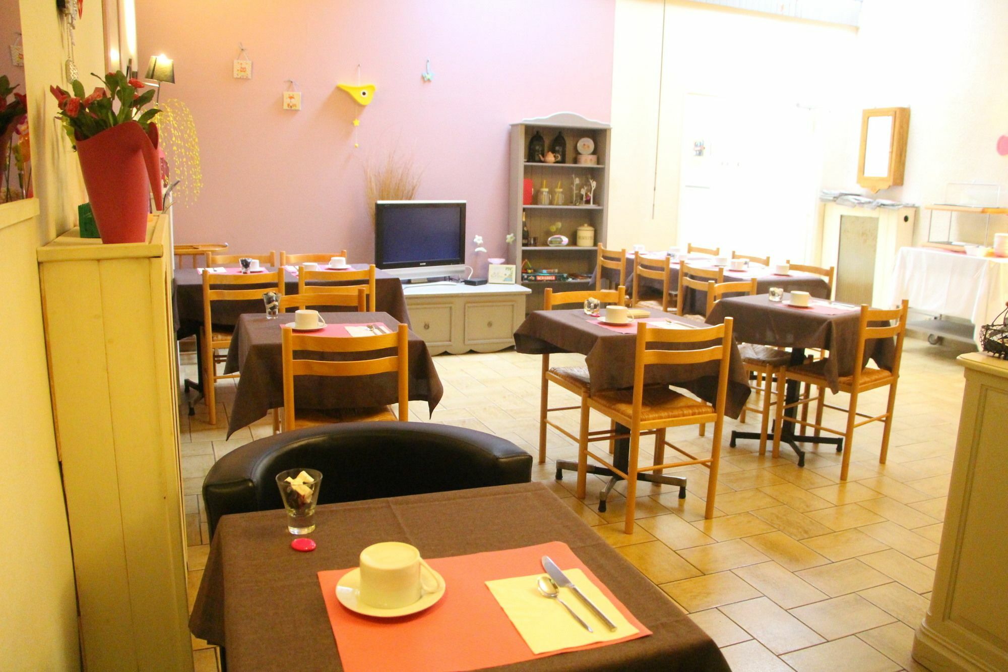 Hotel Le Colibri 엑스레뱅 외부 사진